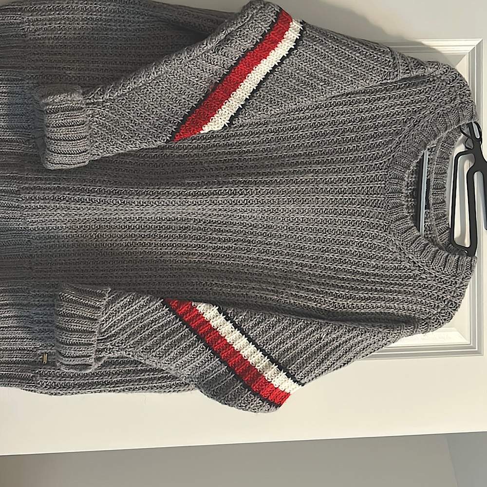 Tommy Hilfiger sweater